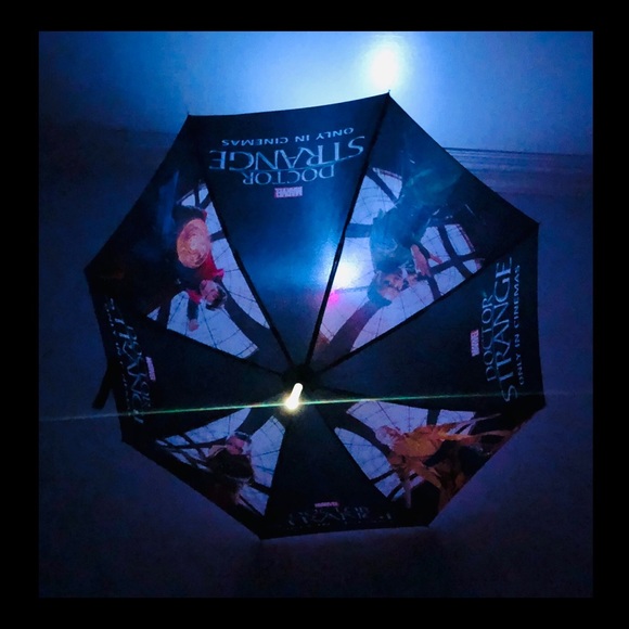 Dr strange 7 color lightsaber Umbrella - Picture 2 of 6